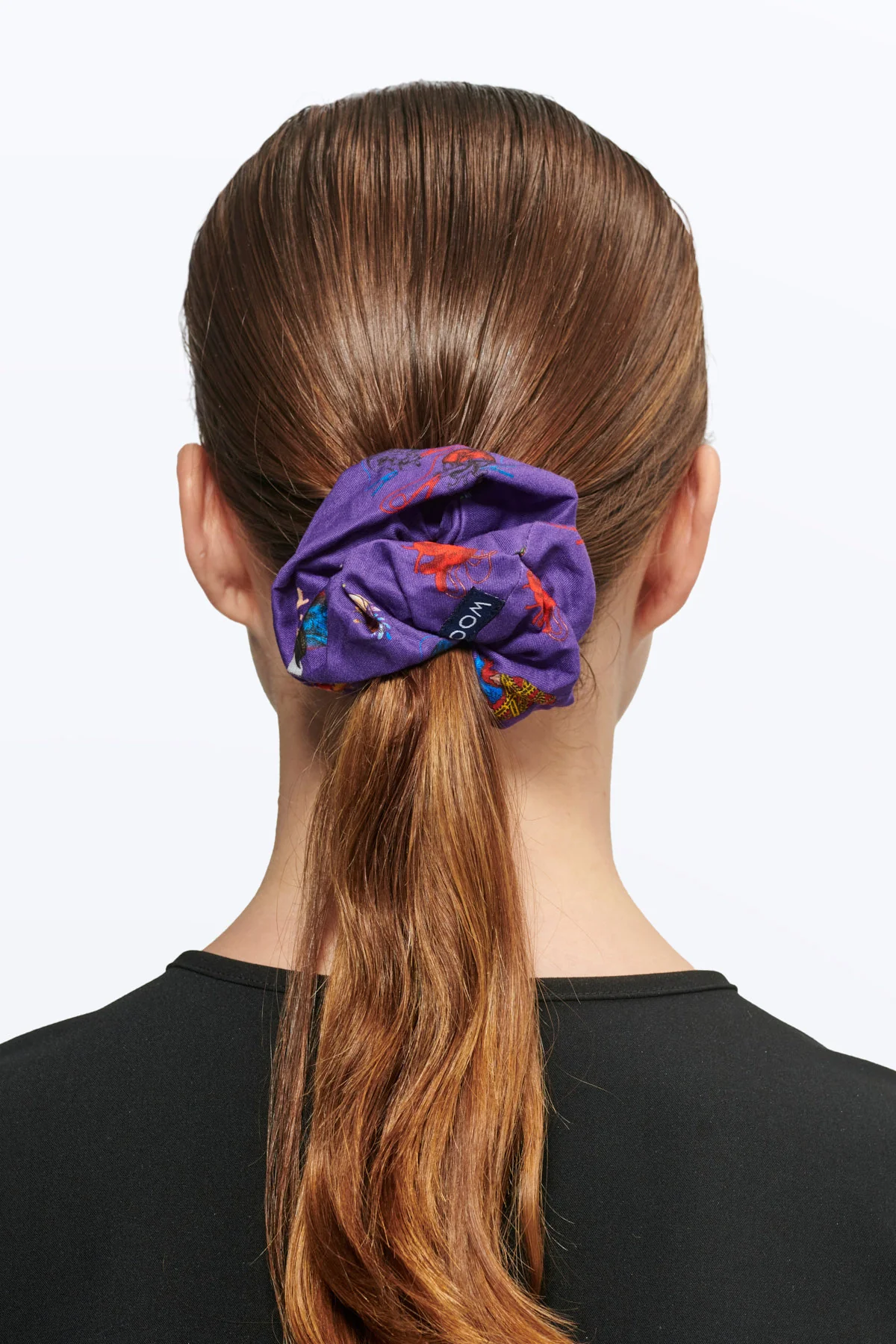 15 Hearts Scrunchie by Sarai Llamas - Image 3