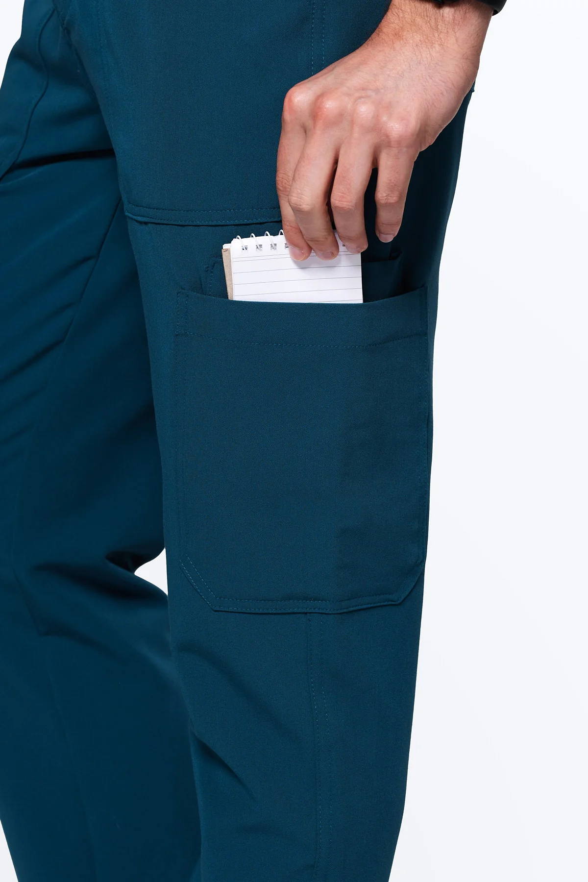 Men's Straight-Cut 9-Pocket Cargo Pants - Image 19
