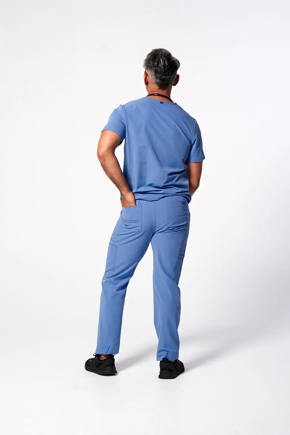 Men's Straight-Cut 9-Pocket Cargo Pants - Image 32