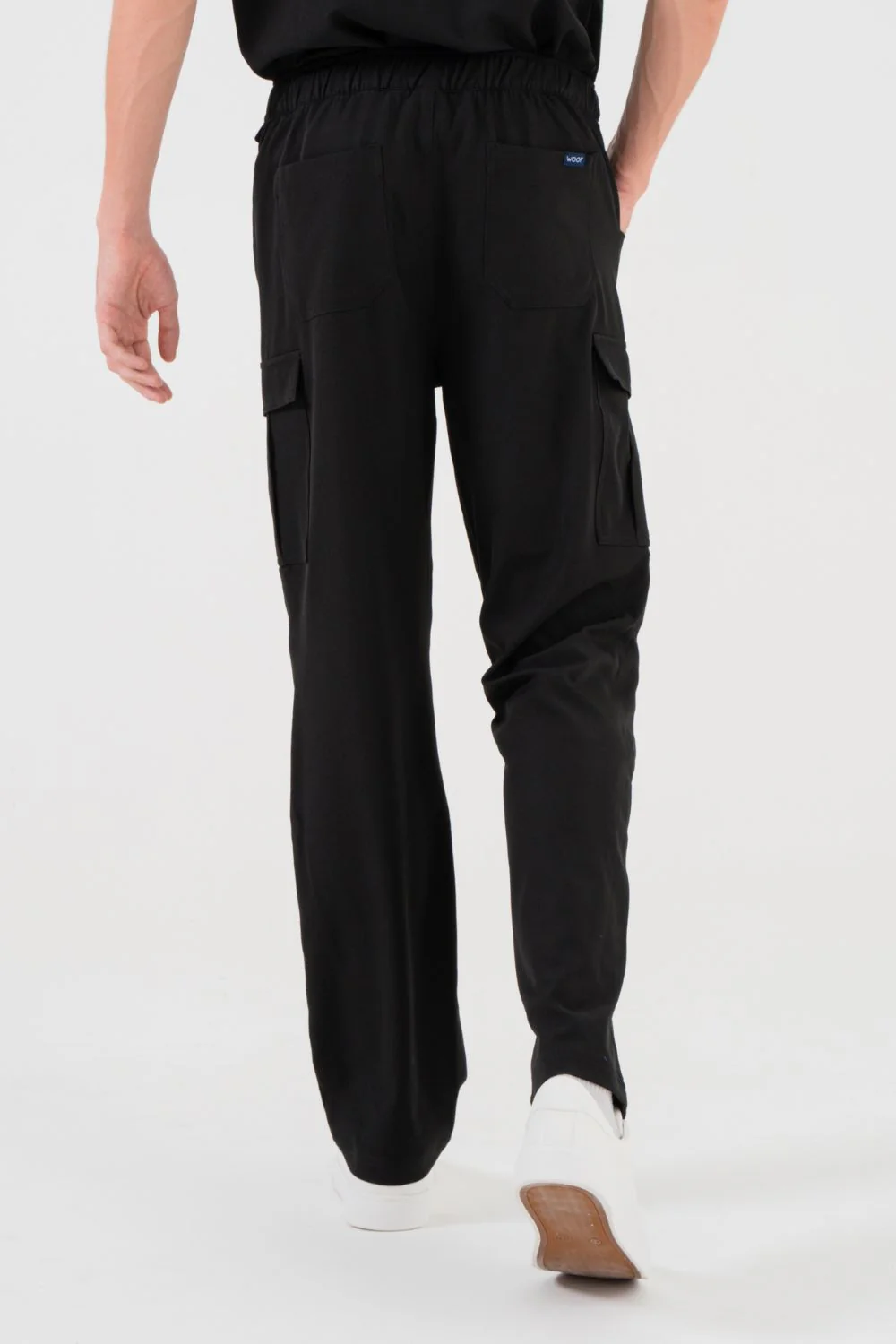 VetCore™ Men’s Vet Med Cargo Scrub Pants with GENU™ Removable Knee Protection - Image 9