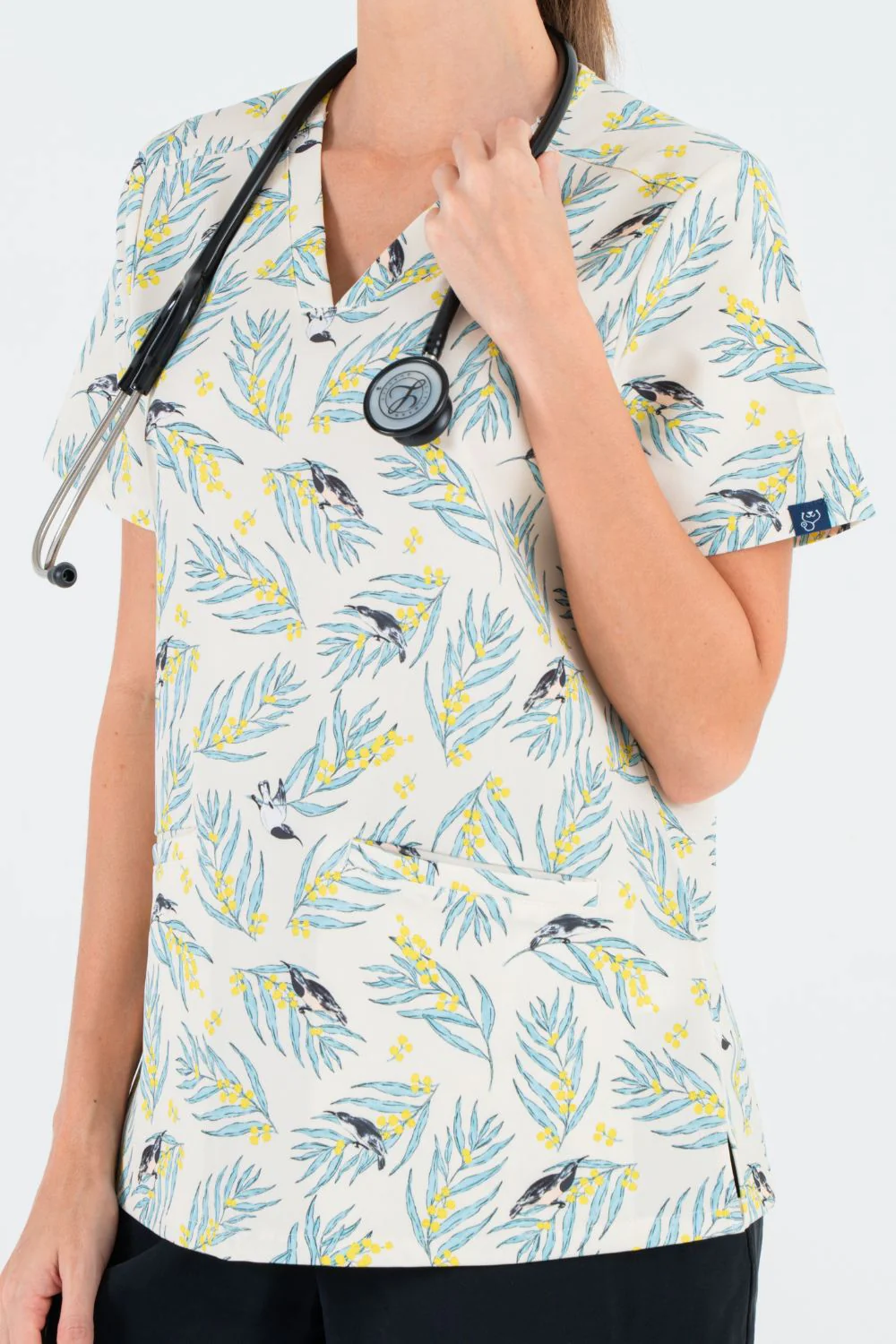 Wattlebirds Women’s 3-Pocket Scrub Top - Image 4